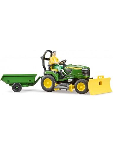 GIOCHI BOY: vendita online TRATTORE 62104 JOHN DEERE CON PERSONAGGIO in offerta