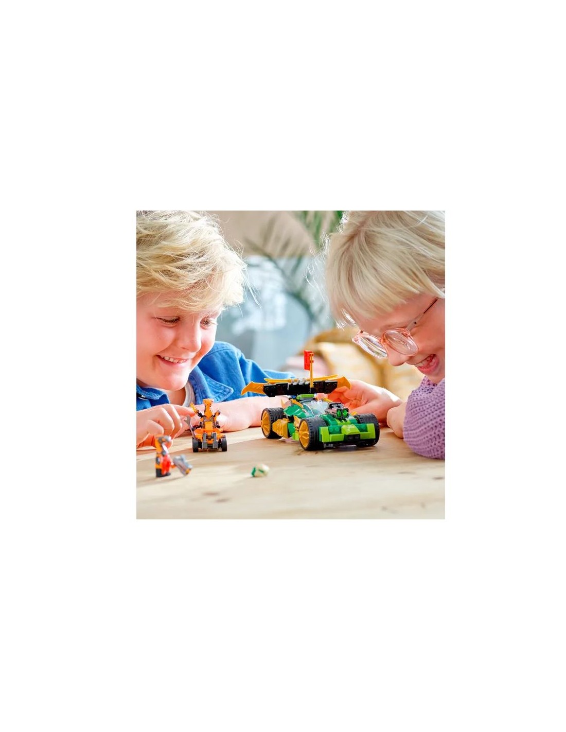 Home: vendita online NINJAGO 71763 AUTO DA CORSA DI LLOYD in offerta