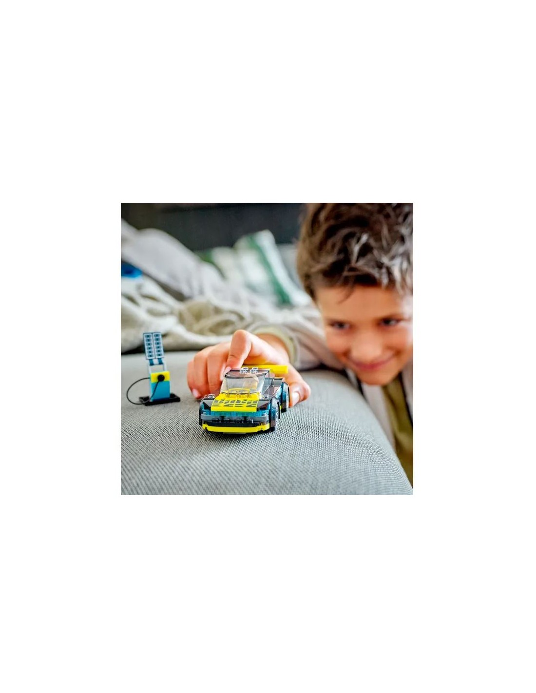 GIOCATTOLI: vendita online CITY AUTO SPORTIVA ELETTRICA 60383 in offerta