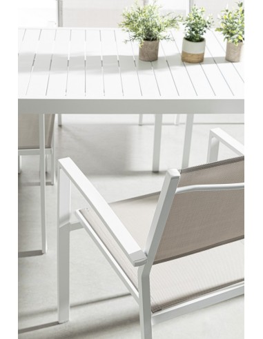 SEDIE E POLTRONE: vendita online Poltrona da Giardino Hilde Bianco Cloud, struttura in alluminio, seduta textilene 2x1, impil...