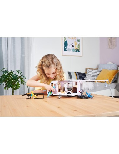 CAMPER 203837021 CON PERSONAGGI E ACCESSORI su Shop in Casa