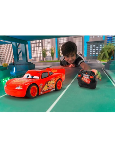 GIOCATTOLO PUBBLICIZZATO: vendita online CARS R/C SAETTA MCQUEEN 1:24 203084028 in offerta
