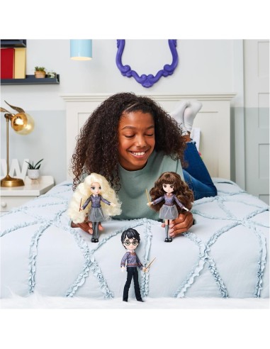 Wizarding World, Bambola Hermione Granger 20 cm con Bacchetta e Div...