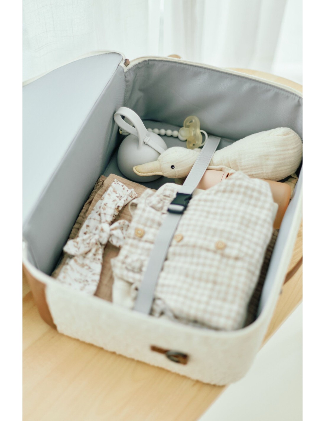 PRIMA INFANZIA: vendita online Valigia Mini Traveller Teddy Off White - Childhome in offerta