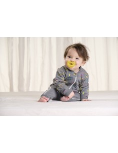 Il Gommotto Luxe Fluo di Chicco è il succhietto ideale per bambini dai 2 ai 6 mesi. Completamente in silicone morbido, è pensa