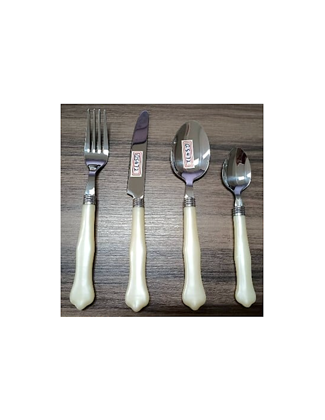 SERVIZI DI POSATE: vendita online Set posate 24 pezzi, acciaio inox, manico avorio, lavabili, Bellissima, 6 forchette, 6 colt...
