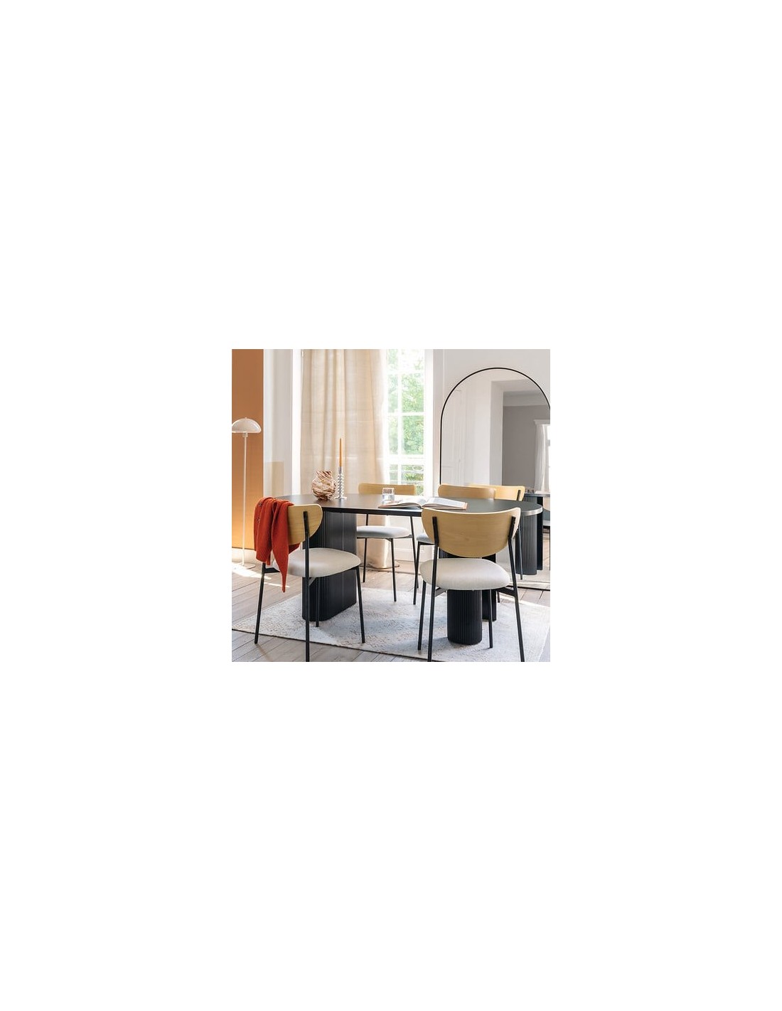 SEDIE: vendita online Sedia Jaisa, seduta in tessuto beige, schienale in legno, gambe in metallo, 50 x 50 x 81 cm in offerta