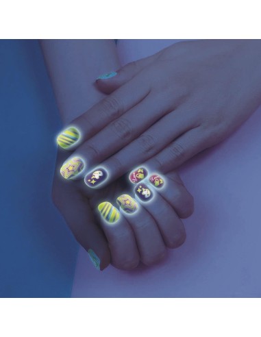GIOCHI GIRL: vendita online Clementoni Crazy Chic Shiny Nails – Kit Unghie Glow in the Dark per Ragazze in offerta