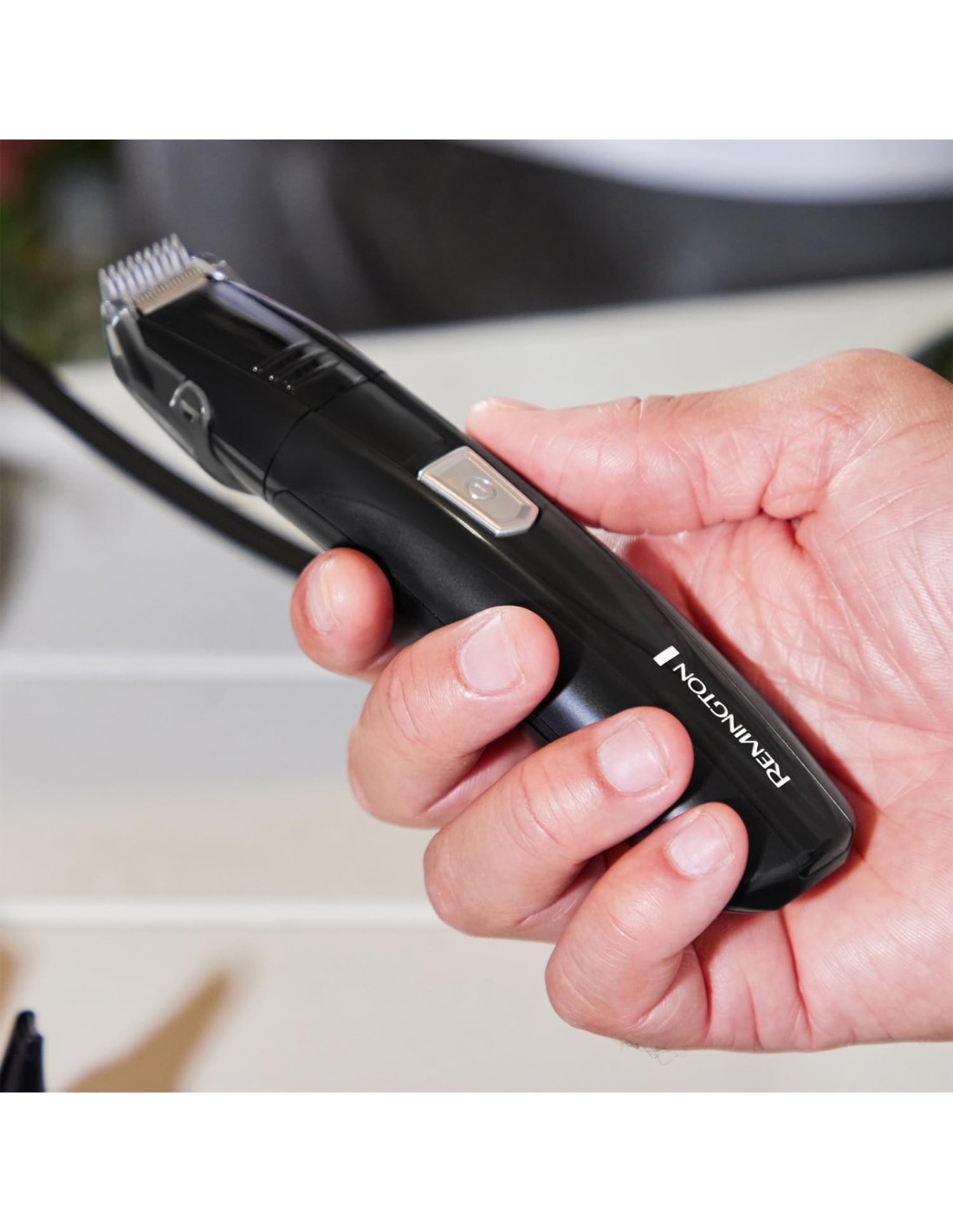 Remington PG180 Rasoio e Regolabarba a Batteria | shopincasa.it