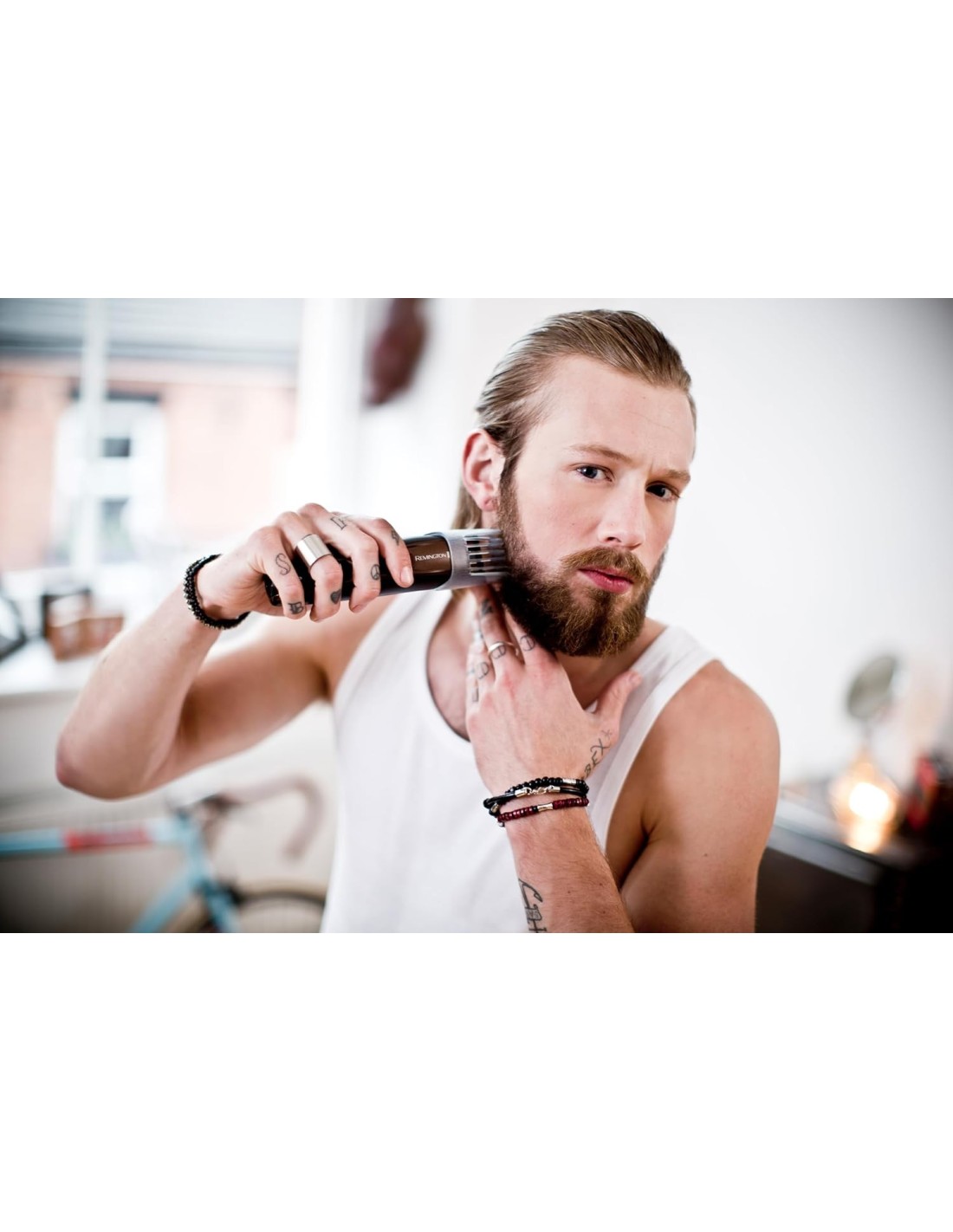 Remington MB4046 Regolabarba con Pettini e Accessori | shopincasa.it