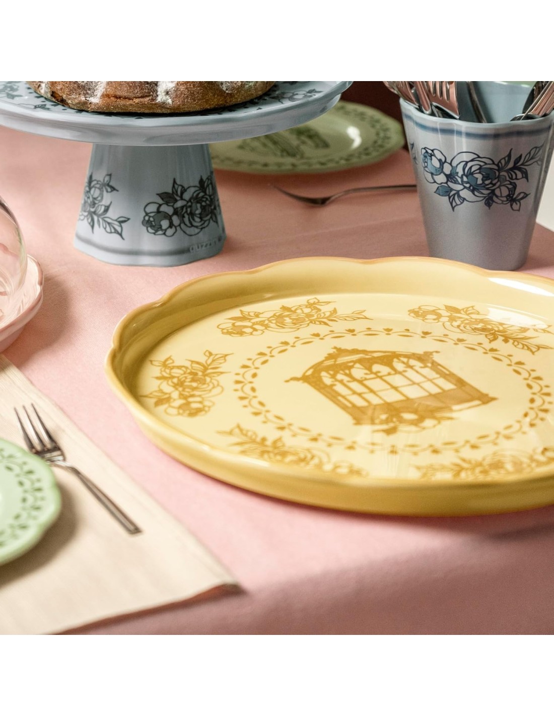 TAVOLA E CUCINA: vendita online Guzzini, vassoio tondo grande in melamina Josephine table decor giallo polvere, lavabile in l...