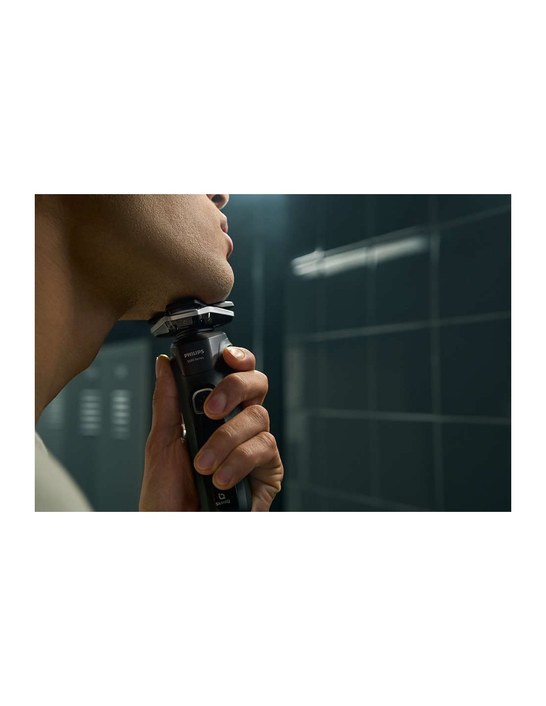 Philips Serie 5000 Rasoio Elettrico Wet & Dry con SkinIQ | Shopincasa.it