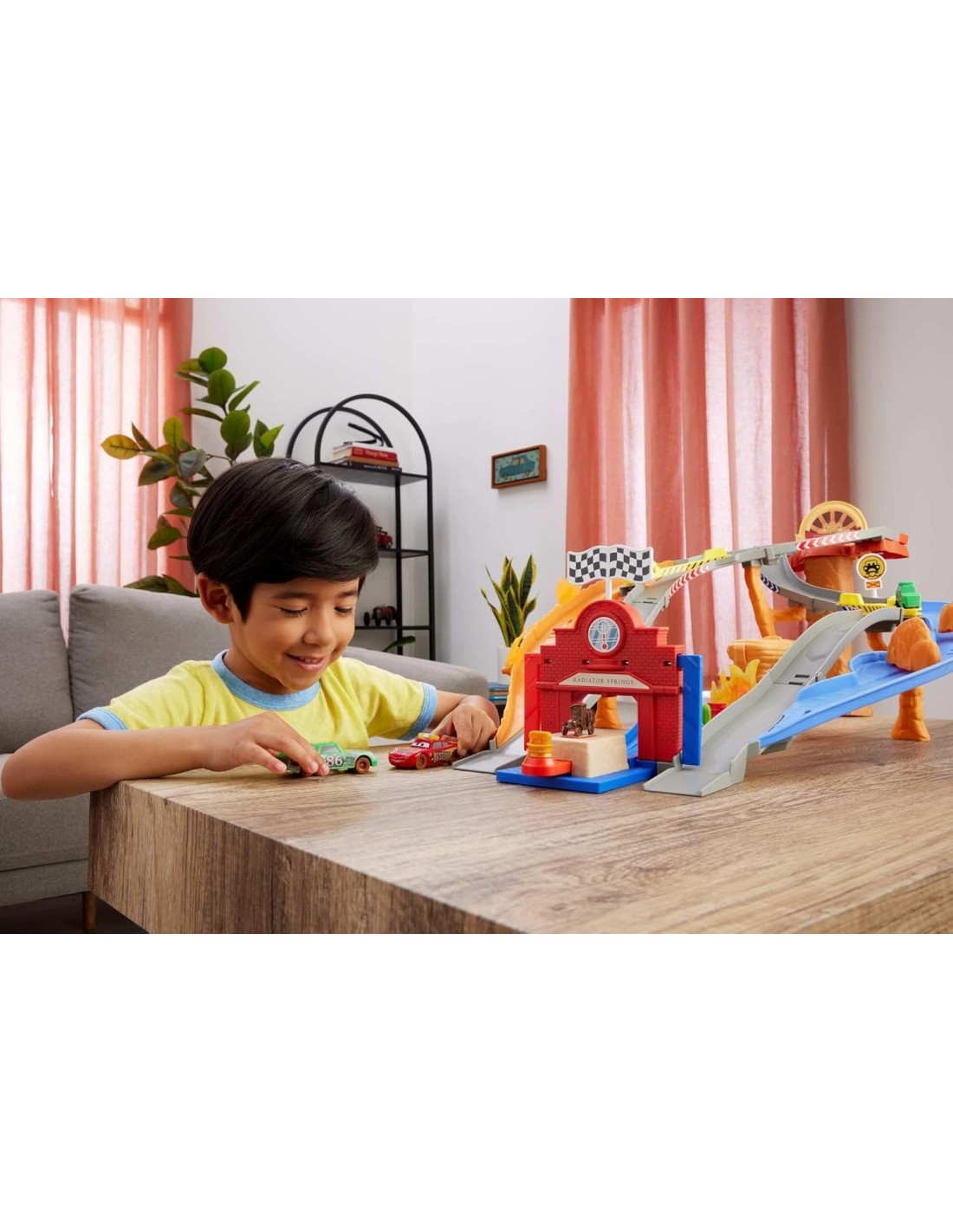 Disney Pixar Cars Sfreccia e Soccorri Circuito | Shopincasa.it