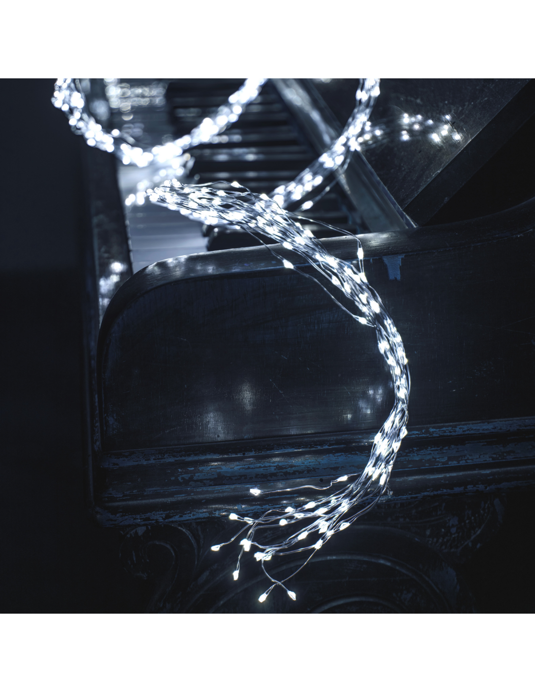 LUCI DI NATALE: vendita online Cascata di Natale 600 MicroLED H200cm, FlashLED Diamond, Luce Bianca, 15 Stringhe, Cavo Argent...