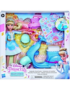 GIOCATTOLO PUBBLICIZZATO: vendita online PRINCESS E8937 CENERENTOLA CON SCOOTER in offerta