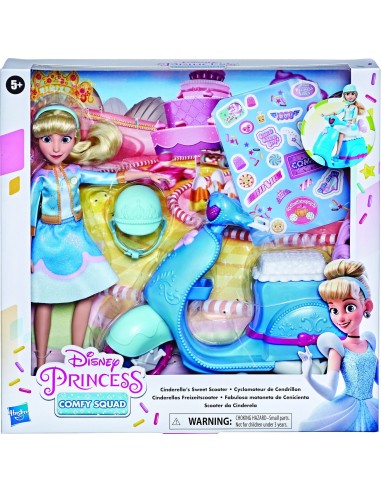 GIOCATTOLO PUBBLICIZZATO: vendita online PRINCESS E8937 CENERENTOLA CON SCOOTER in offerta